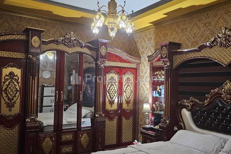 Jual Rumah Mewah Daerah Daan Mogot Jakarta Barat, Tipe 2 Floor Fully Furnished