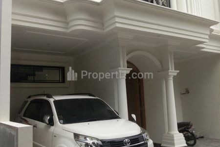 Jual Murah Rumah Baru Cluster Luas Tanah 83 m2, 3 Lantai di Area Kahfi I, Cipedak, Jagakarsa, Jakarta Selatan