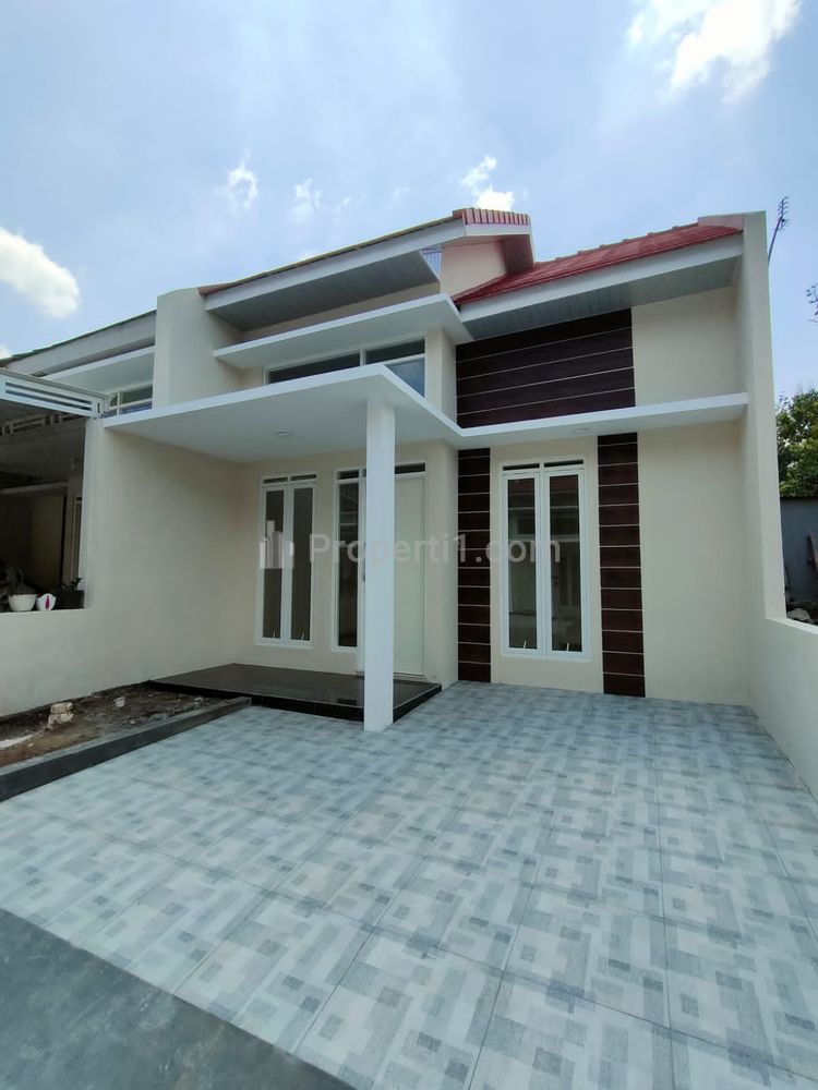 Dijual Rumah Baru Ready di Telogowaru Malang