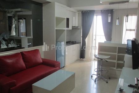 Disewakan Apartemen Royal Mediterania Garden, 2BR Furnish Ukuran 41m2