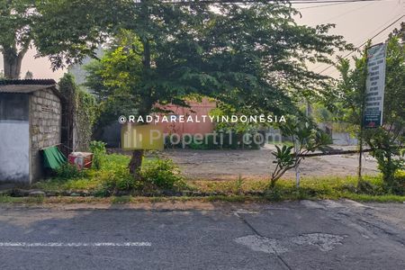 Dijual Tanah Strategis Pinggir Jalan Barat Kampus UPY PGRI Sonosewu Bantul Yogyakarta