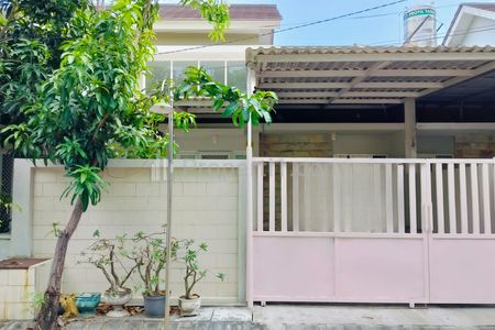 Rumah Dijual di Green Semanggi Mangrove Rungkut Surabaya Timur Siap Huni Harga Murah