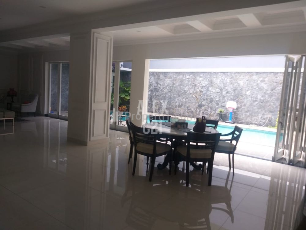Dijual Rumah di Bukit Arco Kemang Jakarta Selatan