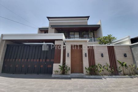 Dijual Rumah Mewah Furnish dengan Kolam Renang di Jl. Palagan Km 9 Sleman Yogyakarta