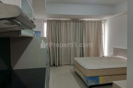 Sewa Apartemen Royal Mediterania Garden Type Studio Furnished Luas 26,8m2, Selangkah ke Mall Central Park