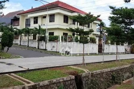 Dijual Rumah Megah Harga NJOP di Puri Cinere Depok