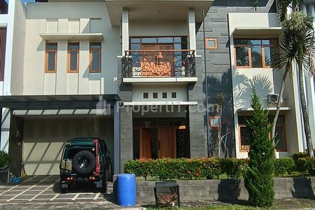 Dijual Rumah Mewah Siap Huni Singgasana Pradana Bandung