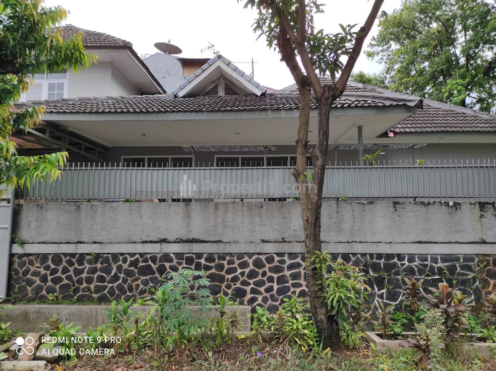 Sewa Rumah Bisa Buat Kantor di Kebayoran Baru, Dekat Pakubuwono, Blok M, Mayestik, Kerinci, Martimbang, Senayan, Jakarta Selatan.