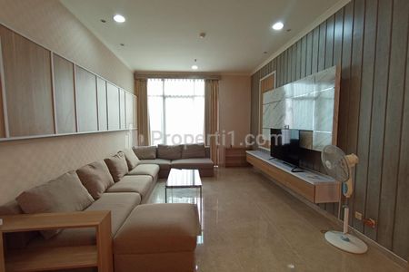 For Rent Apartment Senayan Residence 3+1 BR Private Lift