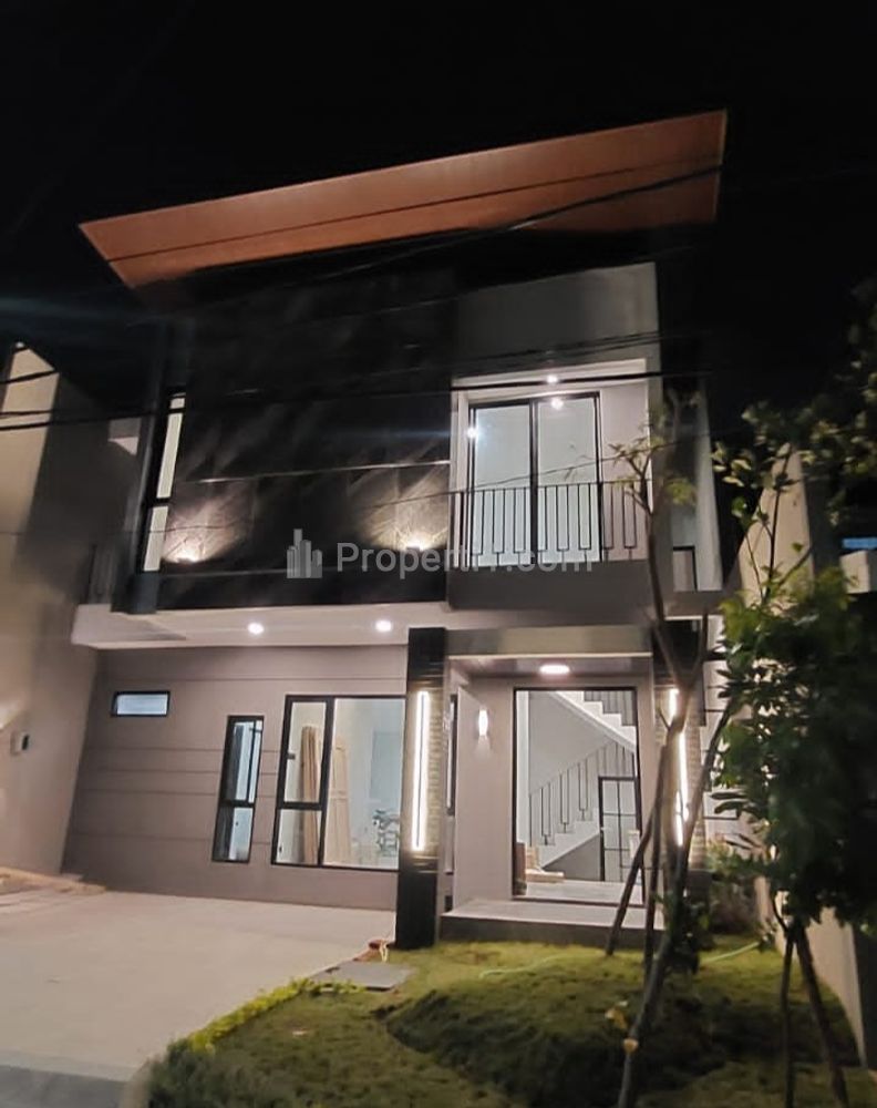 Jual Rumah Sangat Bagus di Gayungsari Barat Surabaya SHM