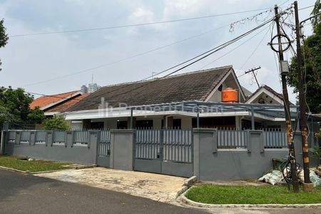 Sewa Rumah Bisa Buat Kantor di Gandaria Luas 350 m2, Dekat Pondok Indah, Blok M, Melawai, Mayestik, Labschool, Kebayoran Baru, Jakarta Selatan