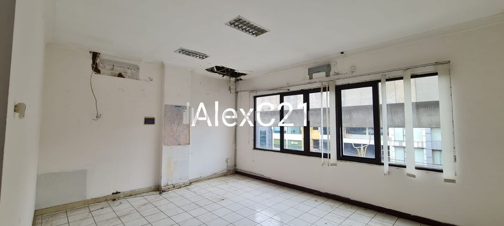 Disewakan Ruko di Fatmawati, Gandaria Selatan, Cilandak, Jakarta Selatan - LT 150 LB 288 3 Lantai