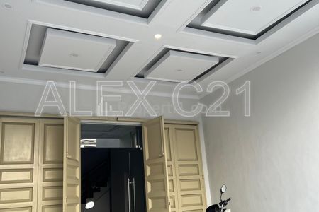 Dijual Ruko Elegan Classic 3.5 Lantai di Jagakarsa, Ciganjur, Jakarta Selatan