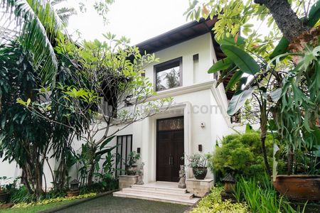 Sewa Rumah Mewah Cluster Ada Kolam Renang, Dekat Antasari, TB Simatupang, Cilandak, Kemang, Fatmawati, Raya Cipete, Jakarta Selatan