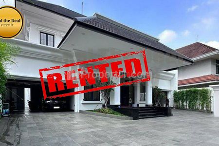 Disewakan Rumah Mewah di Area Menteng Jakarta Pusat STD172