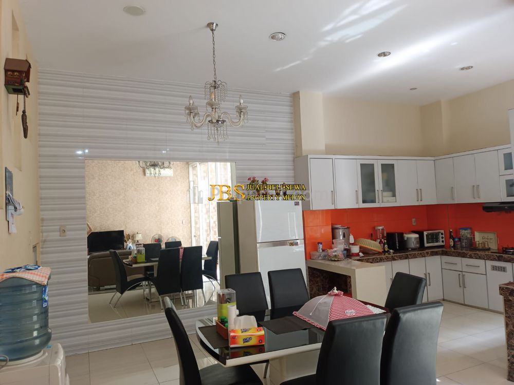 Jual Rumah Siap Huni di Komplek Cemara Asri Medan Jalan Azalea