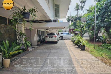 Dijual Rumah di Kebayoran Baru Zonasi Komersil Jakarta Selatan STD554