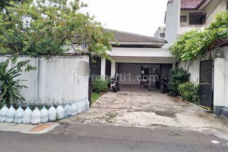 Disewakan Rumah Semi Furnished Ada Pool Bisa untuk Kantor di Bangka, Mampang Prapatan, Jakarta Selatan