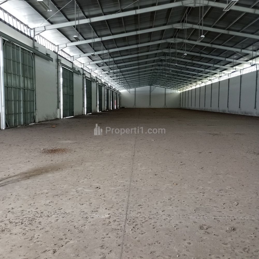 Gudang Workshop Disewakan, Luas 2.820 m², Lokasi di Legok Tangerang