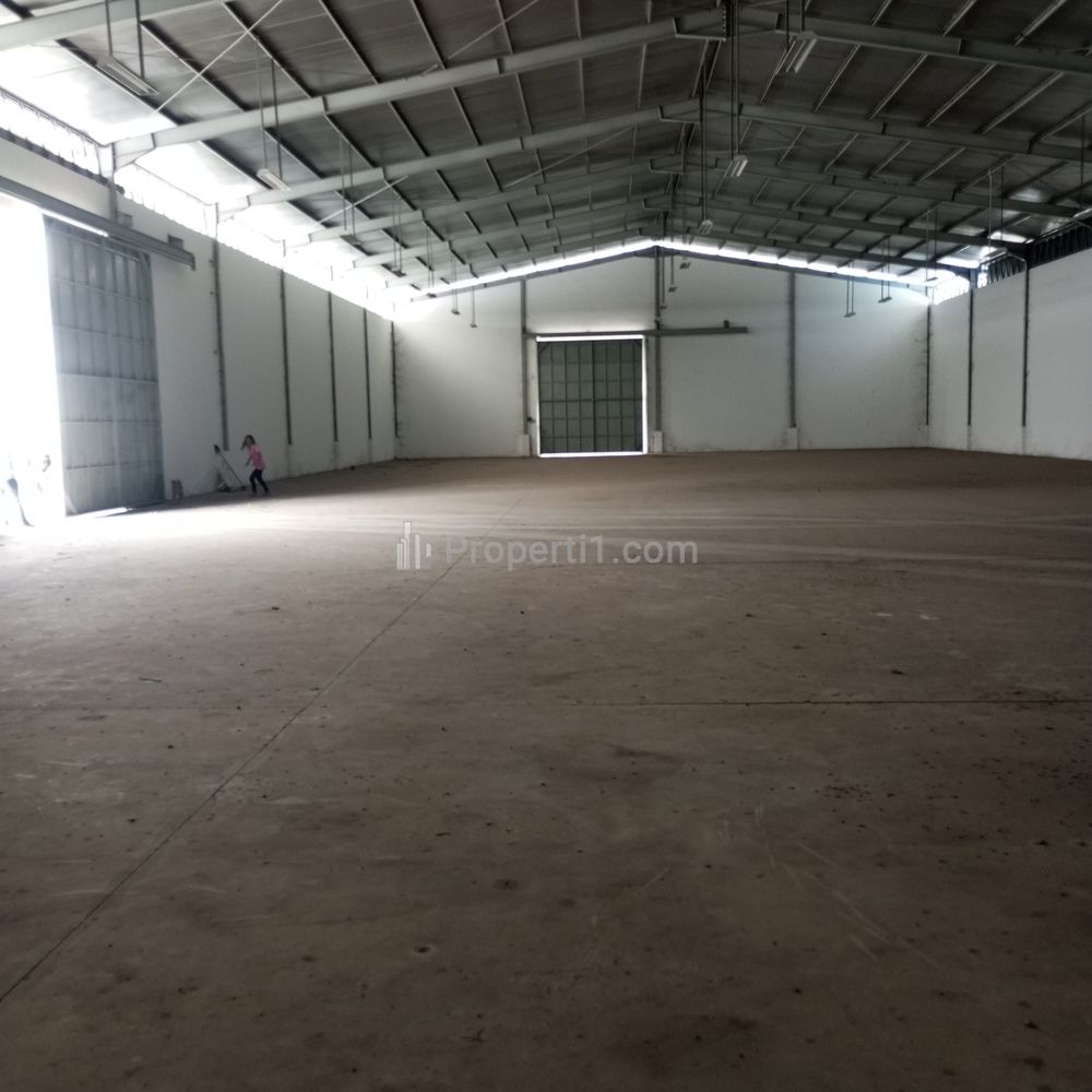 Gudang Workshop Disewakan, Luas 2.820 m², Lokasi di Legok Tangerang
