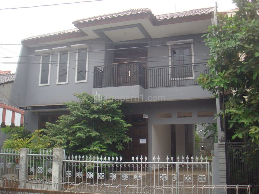 Disewakan Rumah 2 Lantai di Tanjung Barat, Jagakarsa, Jakarta Selatan