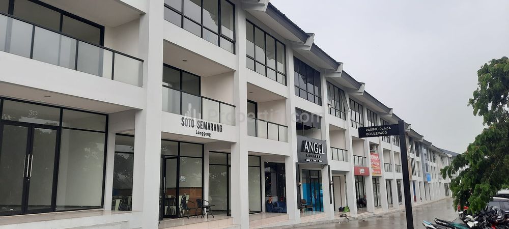 Dijual Ruko 3 Lantai Siap Pakai Ukuran 5x16 di Karawang Barat