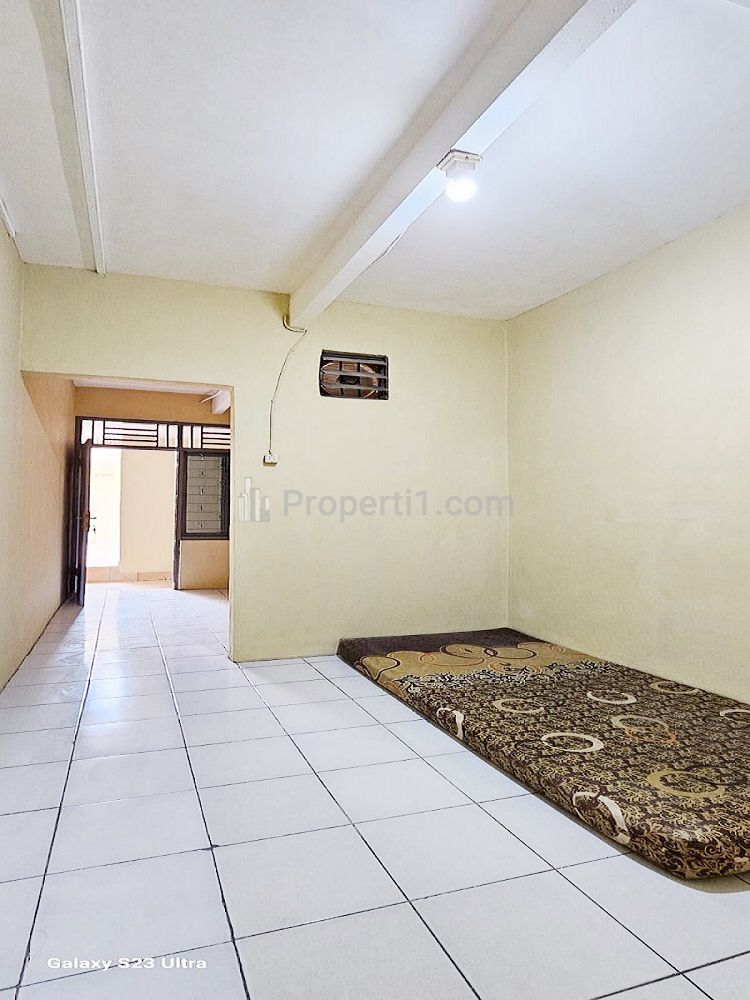 Sewa Kost Putra di Tugu Cimanggis Depok Dekat Universitas Gunadarma Kampus E, Kampus UI Depok, Mall Margo City, Depok Town Square, Mall Pesona Square