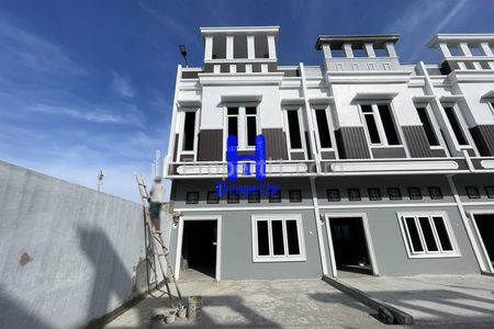 Jual Rumah Hook di Komplek Mentari Somerset Medan Jalan Surya Haji