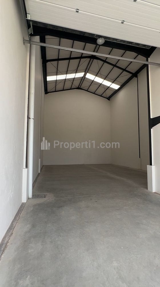 Dijual Gudang dan Kantor Dekat Bandara di Benda Tangerang