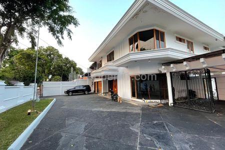 Dijual Rumah Mewah Luas di Kemang dengan Kolam Renang, Bangka, Mampang Prapatan, Jakarta Selatan