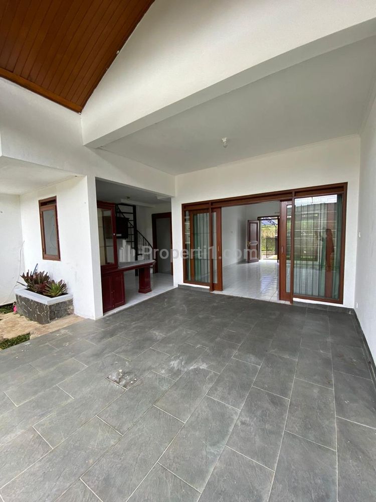 Dijual Rumah Pondok Hijau dengan Suasana Asri, Sejuk dan Nyaman di Bandung Barat