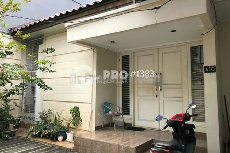 Dijual Rumah di Komplek Perumahan Green Ville Tahap 4 di Duri Kepa, Kebon Jeruk, Jakarta Barat