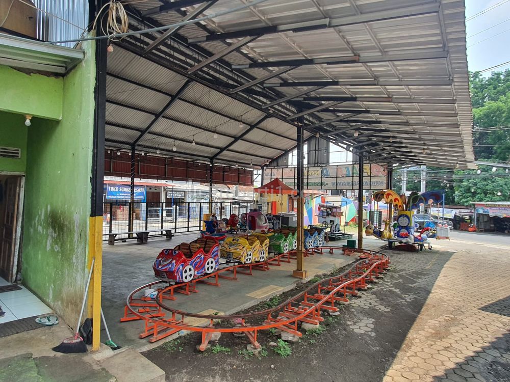 Dikontrakan Gudang Usaha Pinggir Jalan Raya di Mijen Semarang Cocok Buat Swalayan, Toko, Cafe Kantor dan Kost-kostan