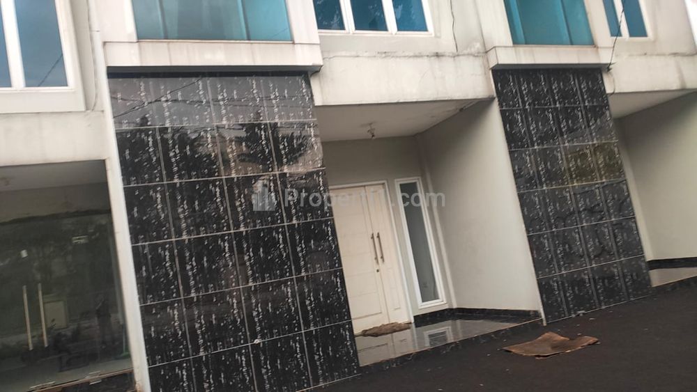 Dijual Ruko Baru No. 3a di Pejaten Barat, Pasar Minggu, Jakarta Selatan