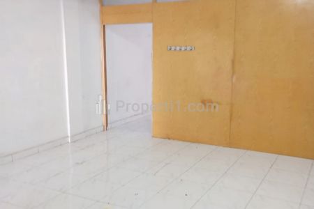 Dijual Rumah 3 Lantai di Jalan Rahayu Baru, Bantan, Medan Tembung, Medan