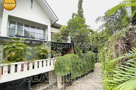 Disewakan Town House 3 BR di Sekitar SCBD/Senopati Jakarta Selatan STD555