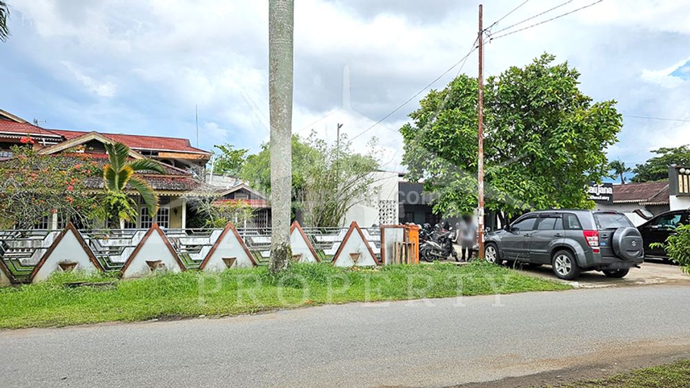 Dijual Rumah dan Tanah Strategis di Akcaya Pontianak