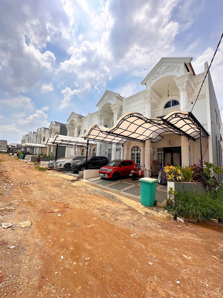 Dijual Rumah Clasik Siap Huni di Ciracas Jakarta Timur