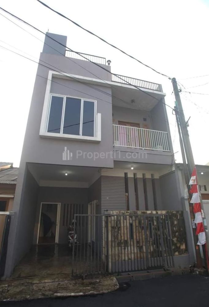 Dijual Rumah 2,5 Lantai Dalam Cluster di Jalan Pondok Aren, Tangerang Selatan