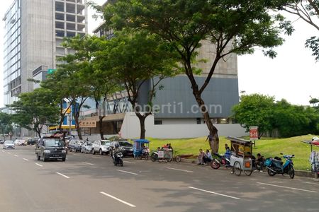 Jual Tanah Kavling Komersial di Jalan Boulevard Gading Serpong, Gading Serpong, Tangerang