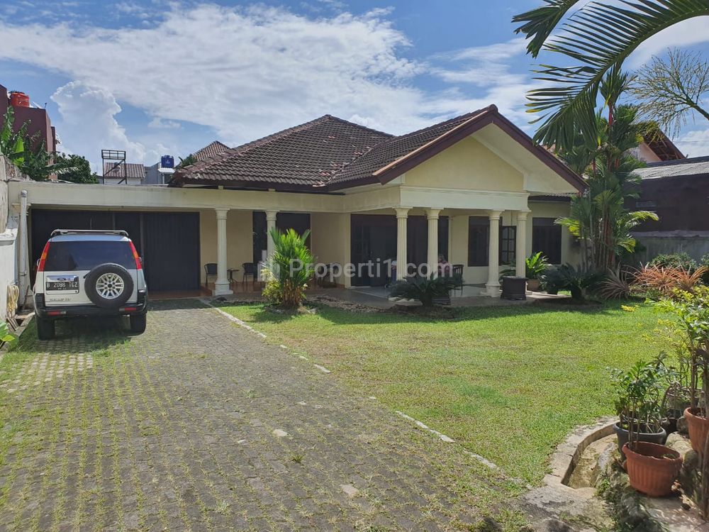 Dijual Rumah Luas di Area Condet, Balekambang, Kramat Jati, Jakarta Timur