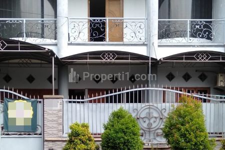 Jual Rumah 2 Lantai di Jalan Jemursari Timur Surabaya SHM