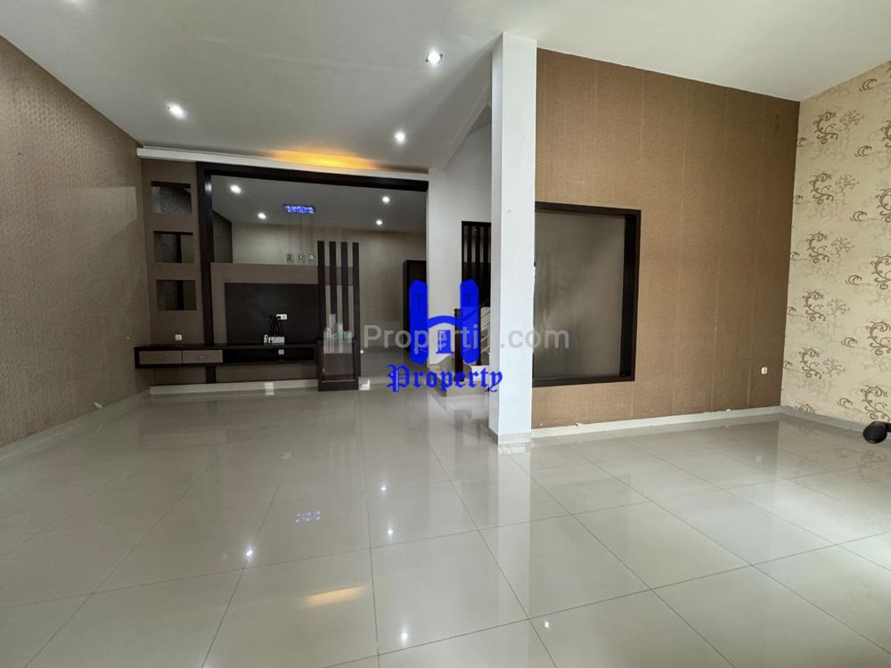 Jual Rumah 2,5 Tingkat di Komplek Cemara Asri Medan Jalan Azalea IV