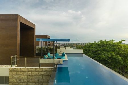 Dijual Private Villa 3 Lantai Furnish with Pool Nusa Dua di Kuta Selatan Badung Bali