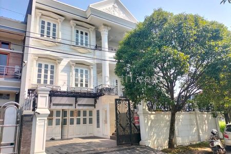 Dijual Rumah Mewah 3 Lantai Siap Huni Batununggal Indah Buah Batu Bandung