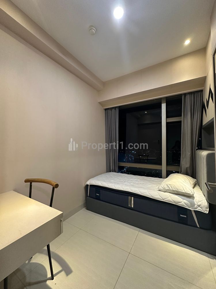 Sewa Apartemen La Riz Mansion Surabaya 3 Kamar Tidur FULL Furnished + PRIVATE Lift Akses Pakuwon Mall