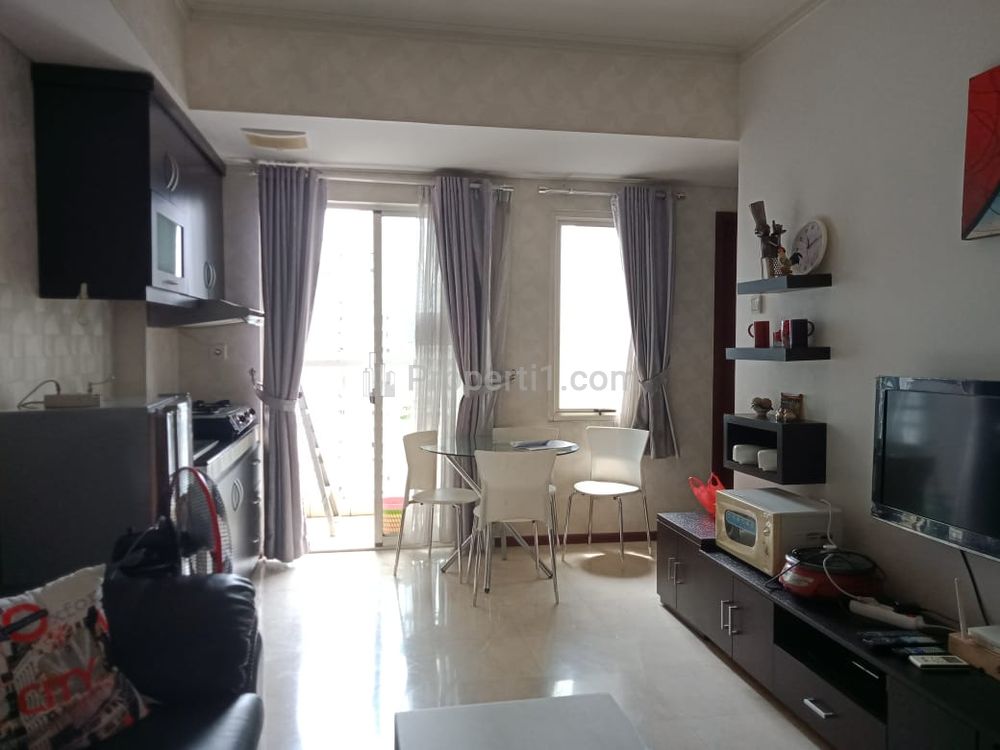 Disewakan Apartemen Royal Mediterania Garden, 2+1BR Furnish Luas 53,5 m2