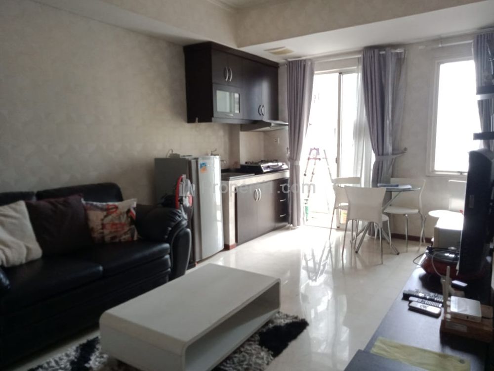 Disewakan Apartemen Royal Mediterania Garden, 2+1BR Furnish Luas 53,5 m2