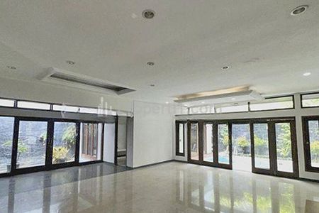 Disewakan Rumah Bisa untuk Kantor di Senopati/Wolter Kebayoran Baru Jakarta Selatan STD033