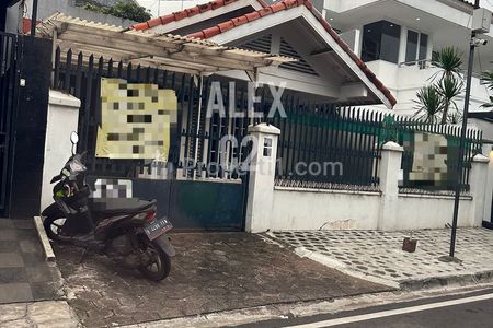 Dijual Cepat Rumah Lama di Pondok Indah, Jakarta Selatan